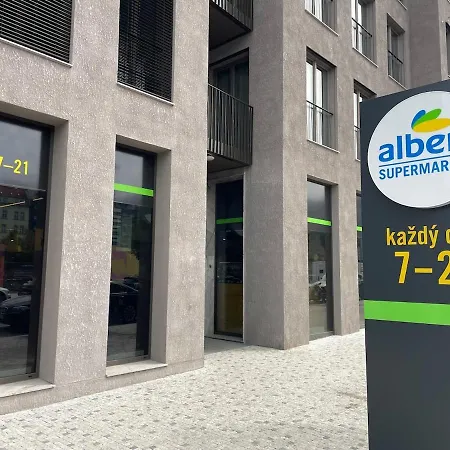 Apartamento Spacious Andel With 2 Bathrooms Near Metro *